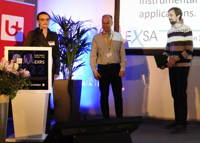 EXSA presents the young scientist award 2022 to Frederik Vanmeert (c) E.A.Clerici, UAntwerp